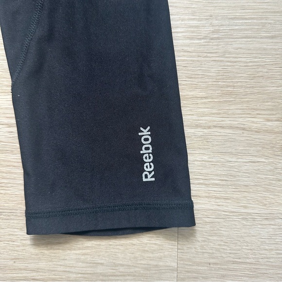 Reebok Women’s Black Cropped Leggings | Size Small - Picture 3 of 4